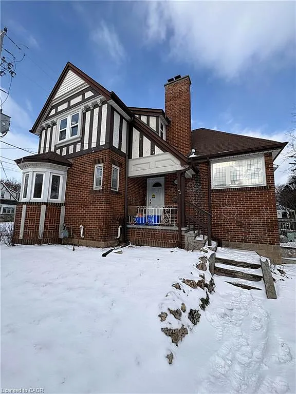 184 Arkell St photo 1