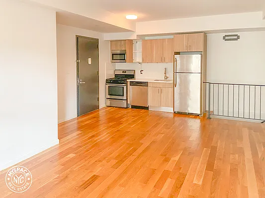 Rented by MySpaceNYC | media 37