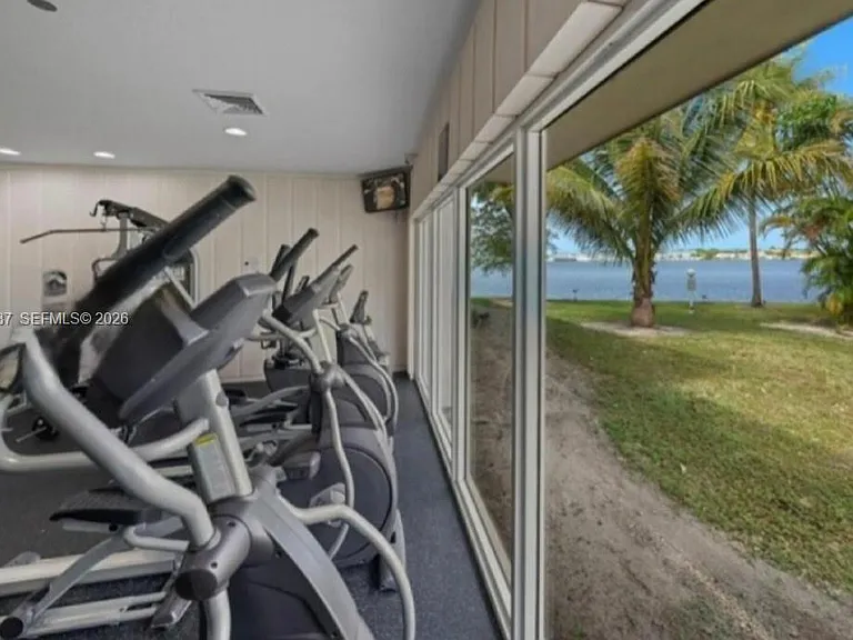 1075 NE Miami Gardens Dr #708 — Photo 20