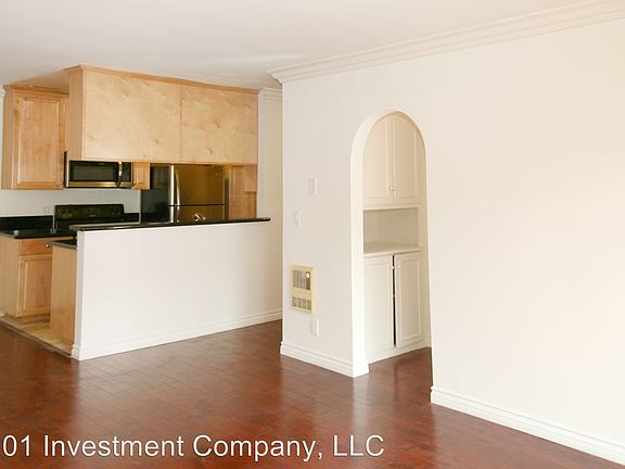 2nd image of 2616 5th St APT 207