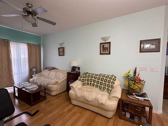 3rd image of 4516 E 54th St