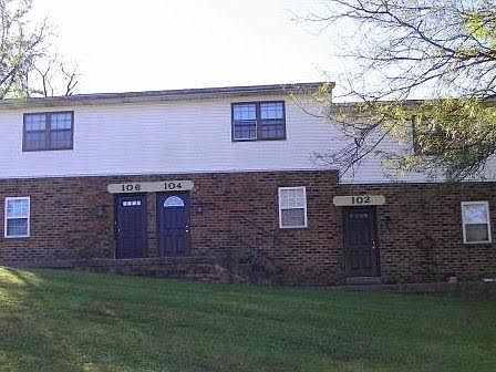 1st image of 106 Oakmont Ln