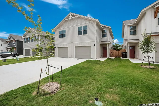 3 bed, 2.5 bath, 2712 sqft, $1,500 — Photo 2