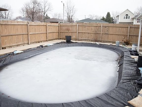 4th image of 24 Claude Dr