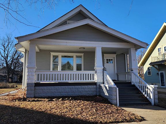 2nd image of 405 Vine St