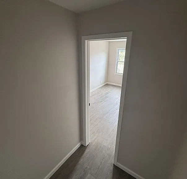 101 Surrey Ct #4 — Photo 8