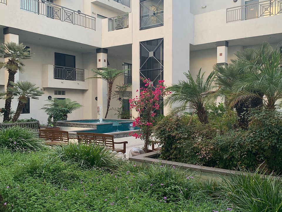 1st image of 111 S Oak Knoll Ave APT 103