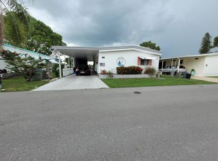 818 Strongbox Ln, North Fort Myers, FL 33917