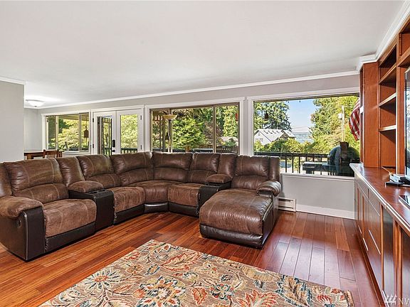 5th image of 29176 Beach Dr NE