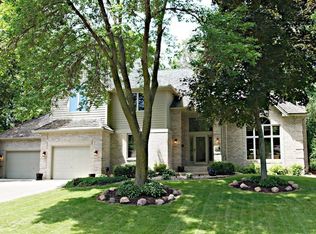 14908 Richards Dr W, Minnetonka, MN 55345