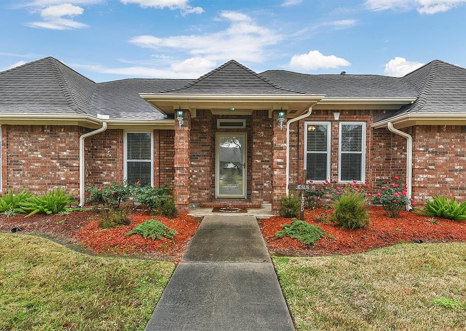 1st image of 4102 Mayflower Cir