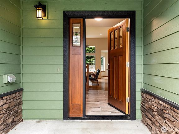 4th image of 1809 Watkins Road