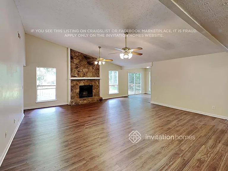 614 Oxford Hall Dr — Photo 3