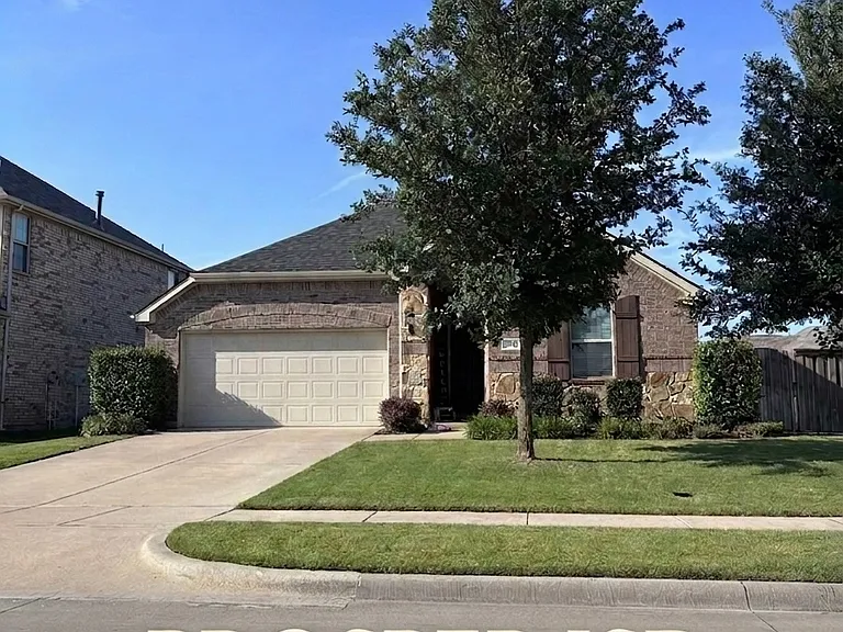 5721 Apple Ridge Dr — Photo 2