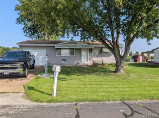 2891 Rinnie Ct, Arnold, MO 63010