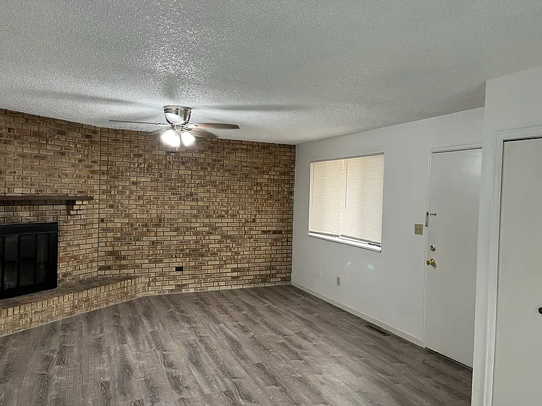 1426 Centennial Dr #1426 — Photo 9