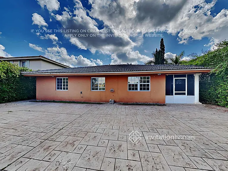 4370 SW 159th Ave — Photo 21