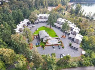 7559 N Edgewater Ave, Portland, OR 97203