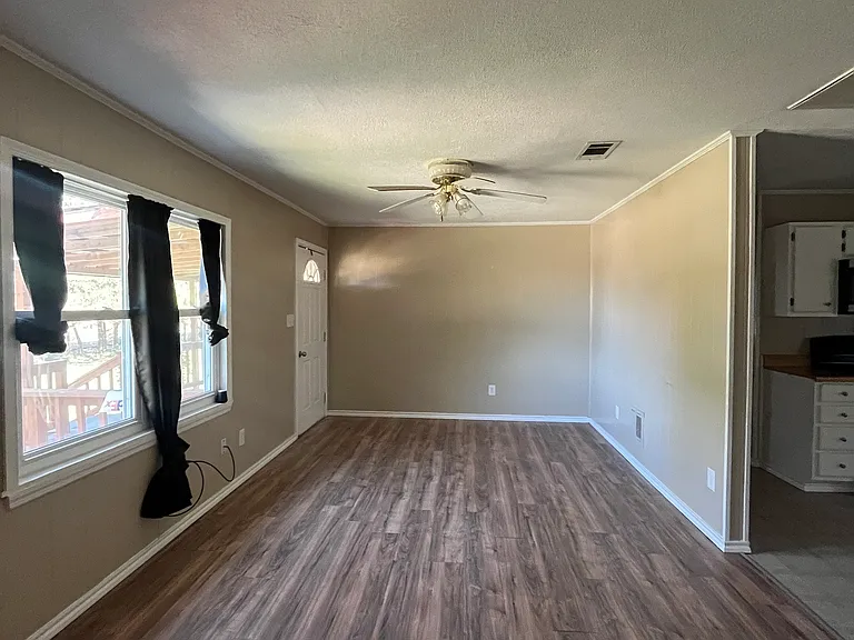 159 County Road 3501 — Photo 12