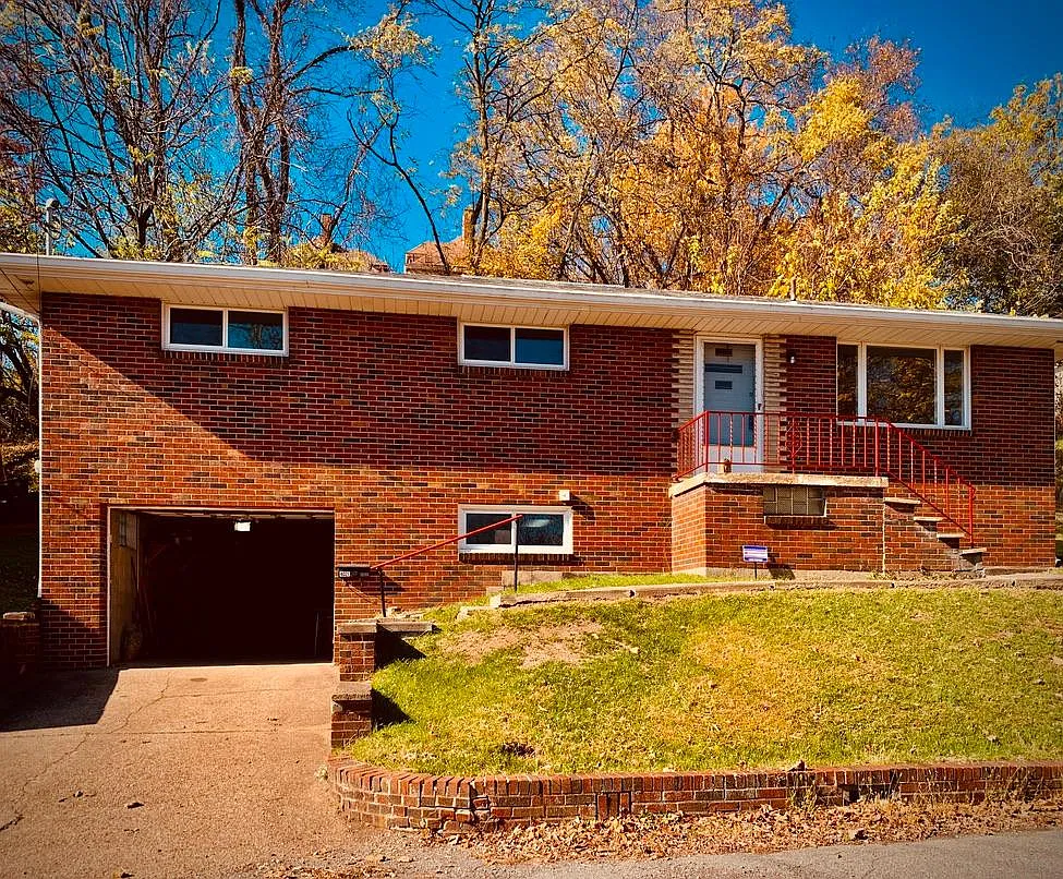 4021 Portman Ave — Photo 1