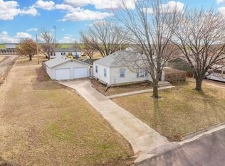 410 S Robbins Rd, Norwich, KS 67118