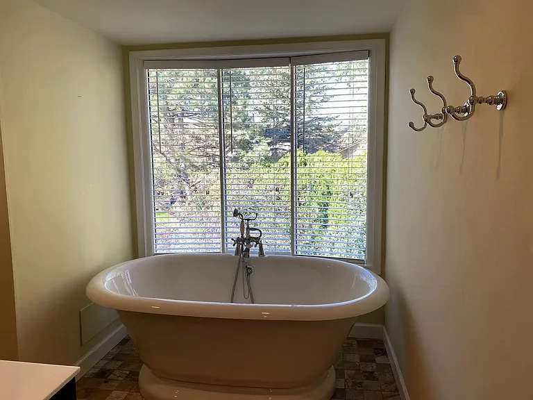 323 Shellbourne Dr — Photo 14