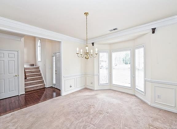 4th image of 2824 Glen Summit Dr