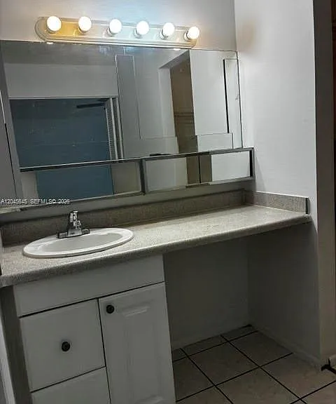 4220 NW 21st St #207 — Photo 9
