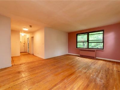 41 Rockledge Rd APT 2A, Hartsdale, NY, 10530