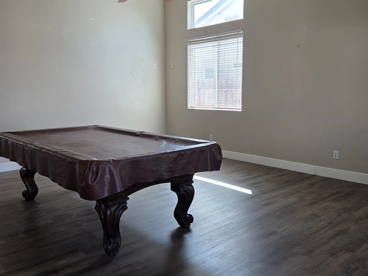 3 bed, 2.5 bath, 2512 sqft, $3,500 — Photo 4