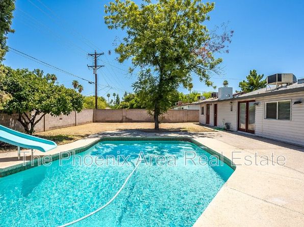 522 E Balboa Dr