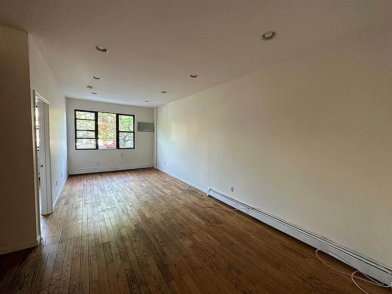 66 Buffalo Ave #2 — Photo 2