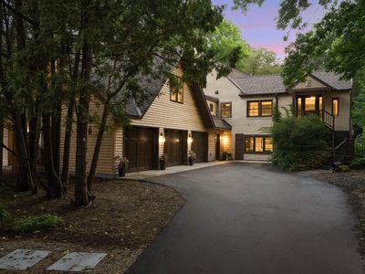 145 Meadow Ln N, Golden Valley, MN, 55422
