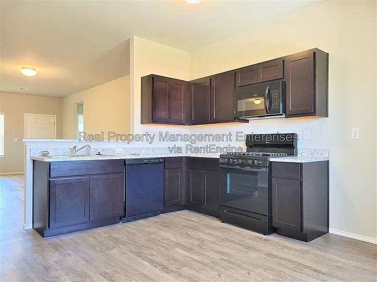 21215 Winding Brk — Photo 6