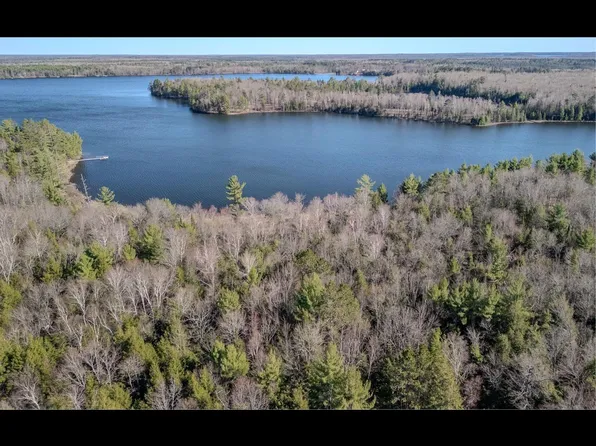 17 Memory Ln, Eagle River, WI 54521