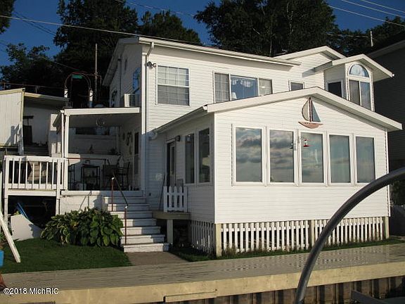 2nd image of 2671 S Shore Dr