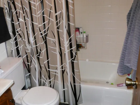 2118 E St, Lincoln, NE 68510