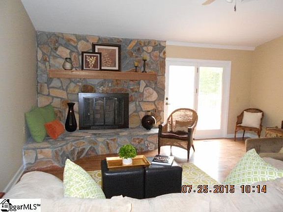 2nd image of 206 Bordeaux Dr