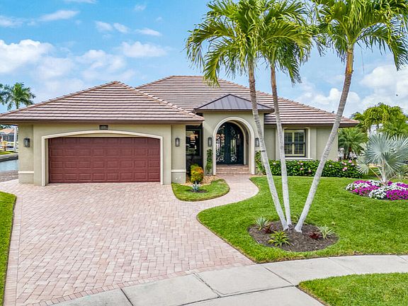 2nd image of 428 Persian Ct