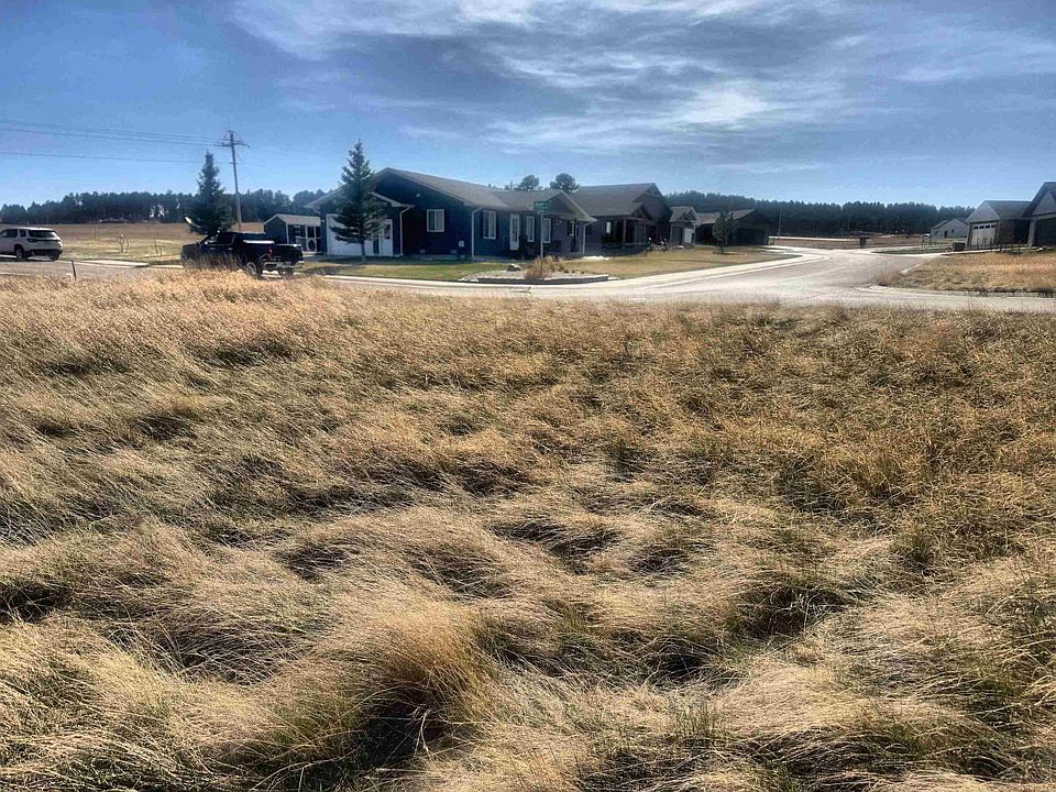 1st image of Agate Ln