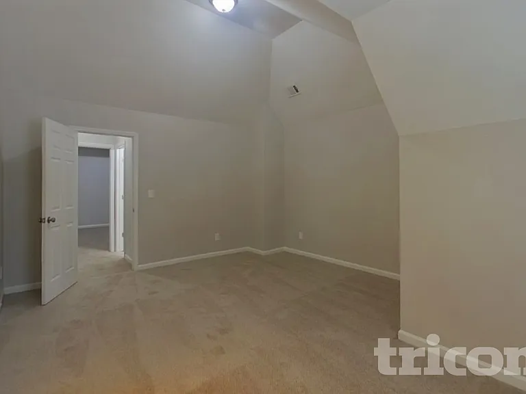432 Rolling Stream Dr — Photo 16