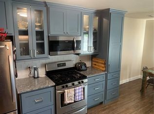 759 N Queen Annes Lace Dr, Fayetteville, AR 72704