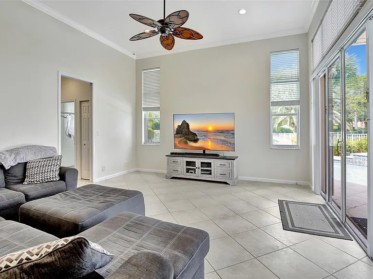 4070 Sanderling Ln — Photo 15