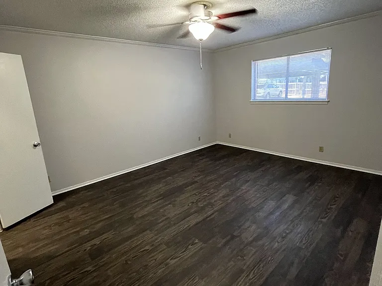Juniper Springs Apartments — Photo 109