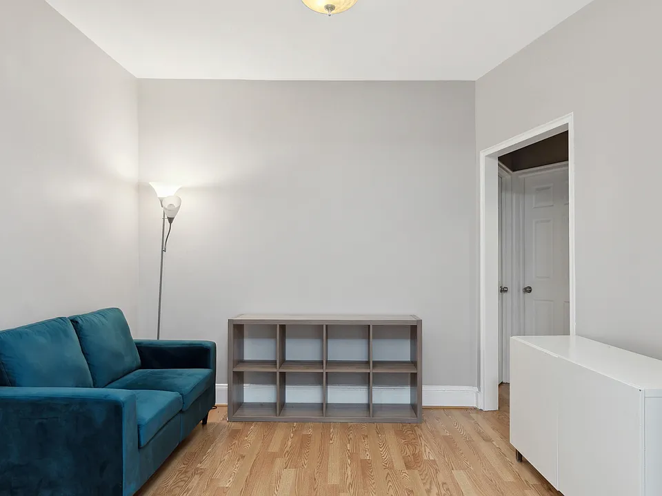 32 Mulberry St #6