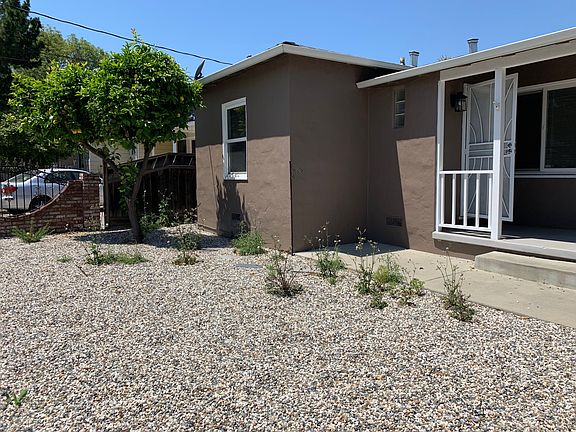 3rd image of 702 Whipple Ave