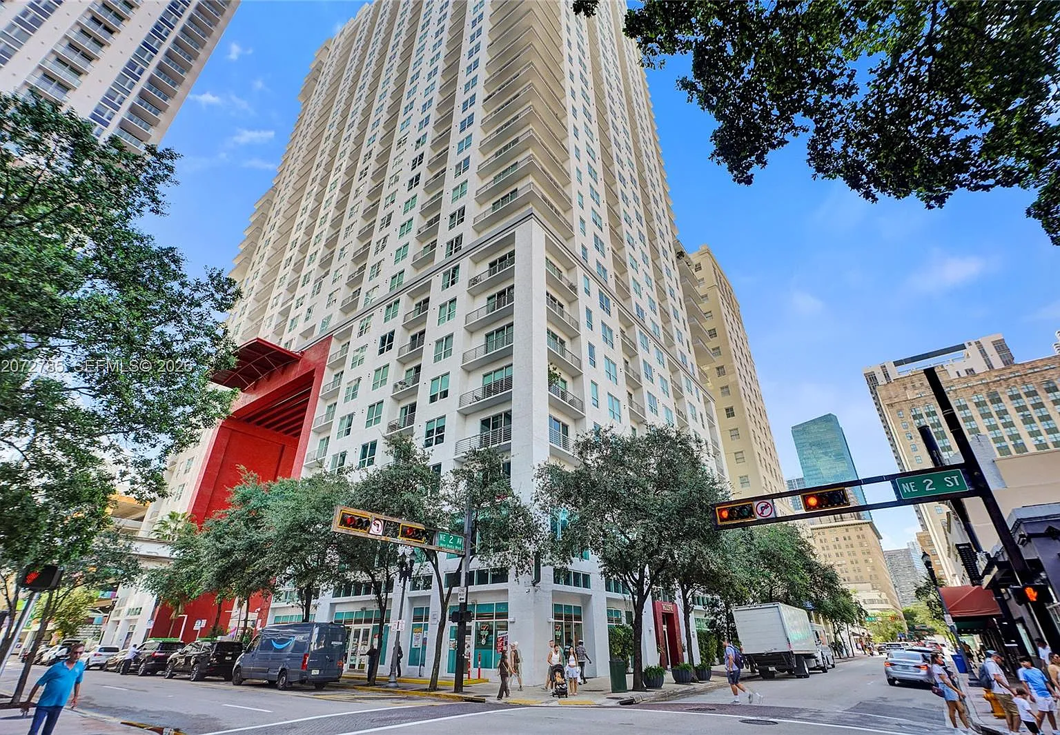 The Loft Downtown Ii Cond — Photo 1