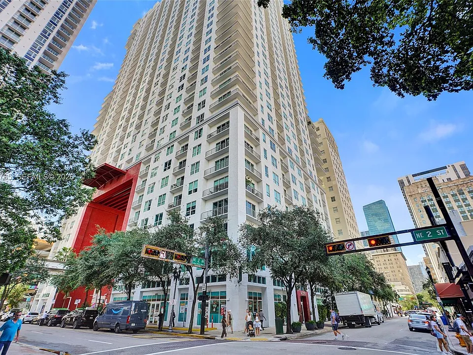 133 NE 2nd Ave #1013