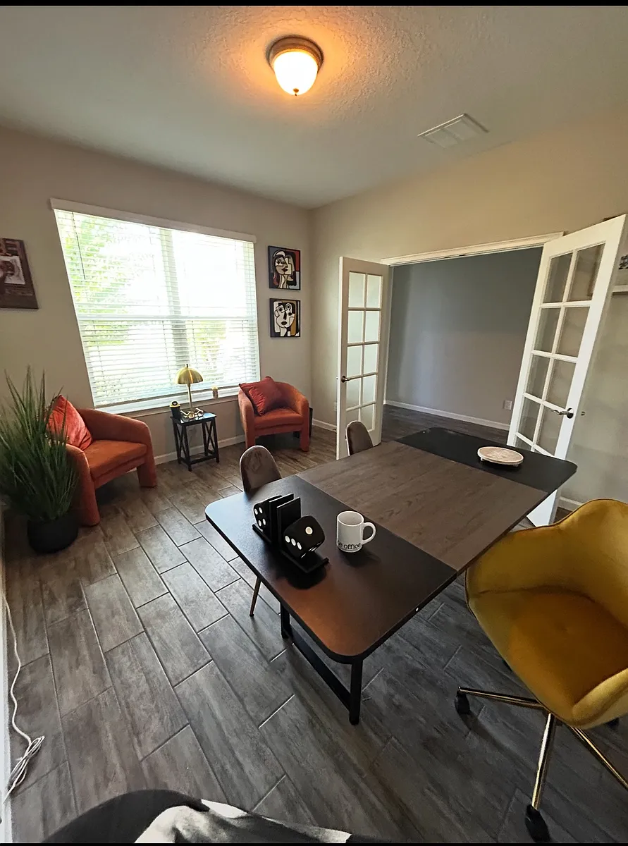 Building Photo - Prairie Valley Ln