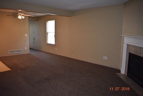 5th image of 200 NE Dogwood St APT A